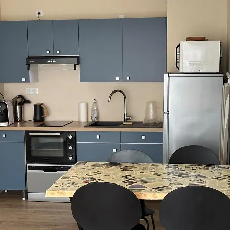 Lägenhet Balcon, Calme, Proche